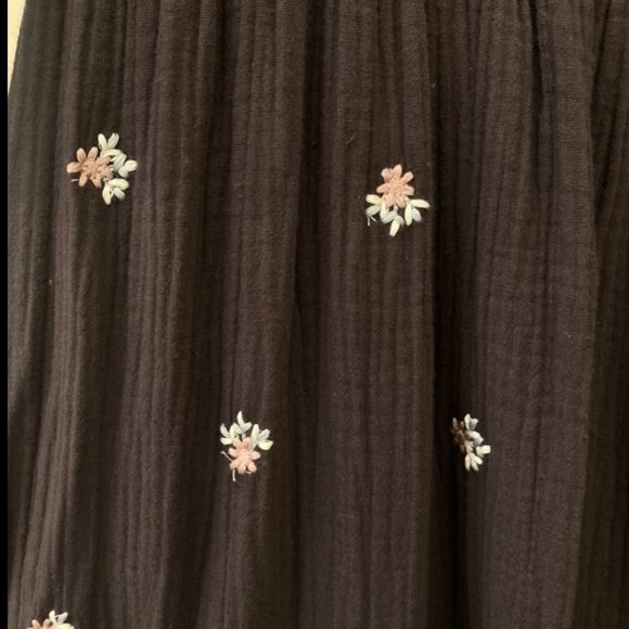 Sydney Dress || Midnight - Picture 4 of 4